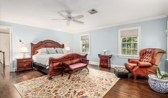 2 Raven Crest Dr, Bethel, CT 06801