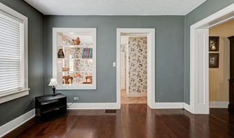 916 Audubon Pkwy, Audubon Park, KY 40213