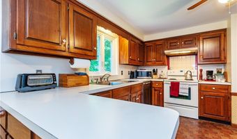 44 Smoke Ridge Dr, North Kingstown, RI 02852