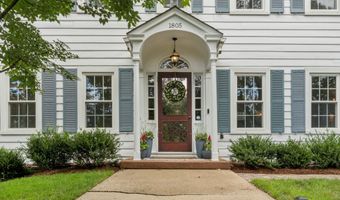 1805 ARMY NAVY Dr, Arlington, VA 22202