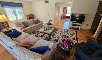 15 Hammersmith Rd 33, Newport, RI 02840