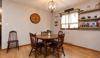 816 12th Ave, Aberdeen, SD 57401