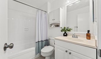 3045 Ala Napuaa Pl 615, Honolulu, HI 96818