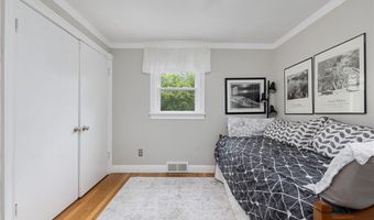 1 Gladridge Dr, East Greenwich, RI 02818