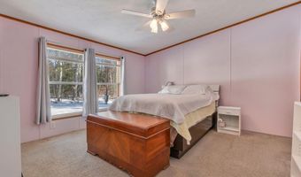 39 Leisure Dr, Alfred, ME 04002