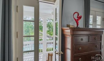 11 Turnbull Ln, Savannah, GA 31410