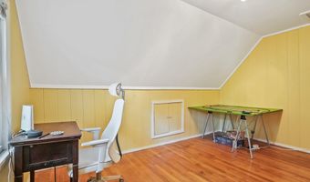 15 Granite Ter, Ansonia, CT 06401