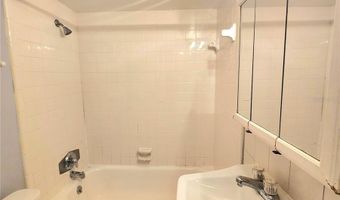 914 LAKE DESTINY Rd G, Altamonte Springs, FL 32714