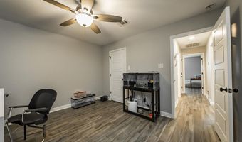 155 Lloyd Henderson Dr, Beebe, AR 72012