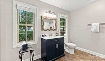 27 29 & 31 A/B Brown Rd, Asheville, NC 28806