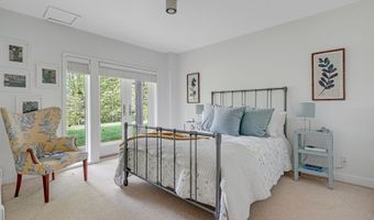 103 Long View Dr, Becket, MA 01223