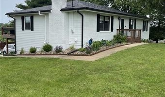 18043 150th St, Basehor, KS 66007