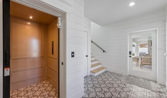 403 N SHORE Dr, Anna Maria, FL 34216