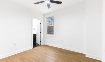 2016 32ND St SE, Washington, DC 20020