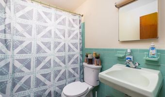 2 N Spruce St, East Providence, RI 02914