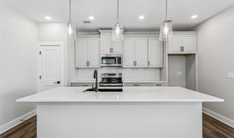 313 W Boxthorn, Andover, KS 67002