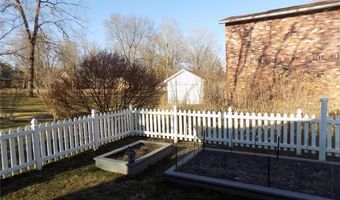 111 E Maple St, Arcadia, MO 63621