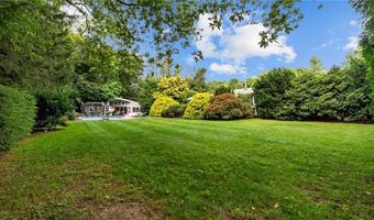 56 Scituate Ave, Cranston, RI 02921