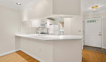 6940 FAIRFAX Dr 200, Arlington, VA 22213