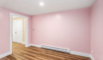 75 Marsh Rd, Belfast, ME 04915