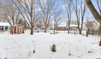 820 Red Coach Ln, Algonquin, IL 60102