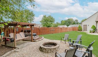 642 Port Dr, Avon, IN 46123