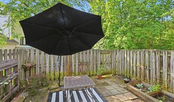 10125 Driftwood Cv E, Aurora, OH 44202