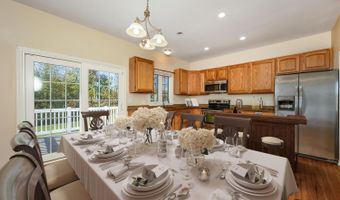 173 Anton Dr, Bridgeport, CT 06606