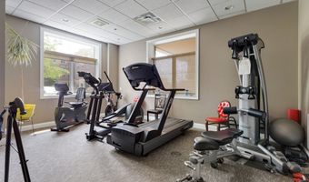 1210 N Foxdale Dr 2-213, Addison, IL 60101