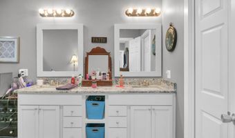 554 E San Antonio St, Alto, TX 75925