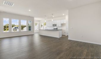 639 Pine Dune Ln, Aberdeen, NC 28315