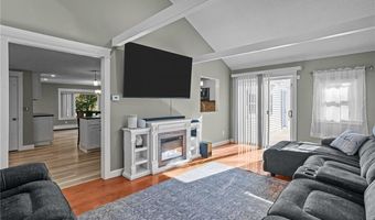 12 Dulles St, Cumberland, RI 02864