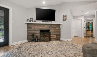 908 N 5th Ter, Barling, AR 72923
