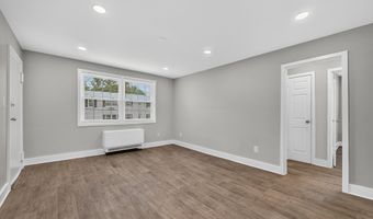 2026 N VERMONT St 301, Arlington, VA 22207