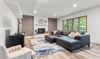 13674 Dunbar Way, Apple Valley, MN 55124