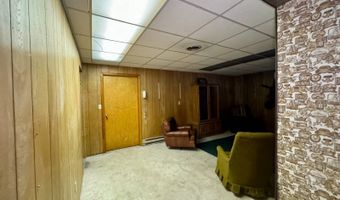 1401 6th St, Britton, SD 57430