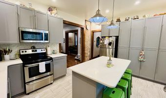 725 S Lincoln St, Aberdeen, SD 57401