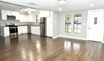 2317 Roma St, Agua Dulce, TX 78330