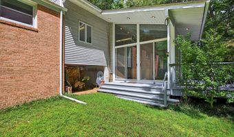 2720 HIDDEN VALLEY Rd, Accokeek, MD 20607