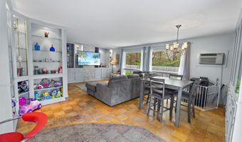 42 Sugarloaf Ln, Bangor, ME 04401