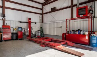 7 Colonel Dr, Bourne, MA 02532