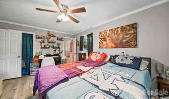 809 Elaine Dr, Albemarle, NC 28001