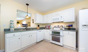 9734 Kennerly Cove Ct, Charlotte, NC 28269