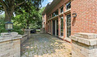 3901 N MILLWOOD Dr, Appleton, WI 54913