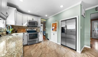 153 S Bayview Ave, Amityville, NY 11701
