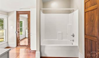 212 Yancey Rd, Arnoldsville, GA 30619