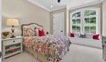 262 Dietrich Rd, Ballwin, MO 63021
