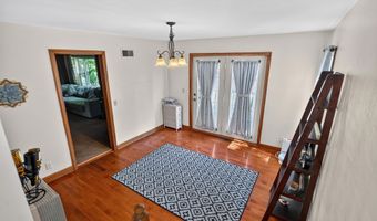 110 Pierce St, Arlington, WI 53911