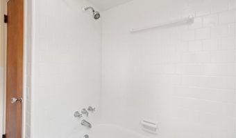 21 Parsonage Dr, Warwick, RI 02889