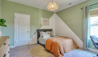 205 Colfax Dr, Boiling Springs, SC 29316